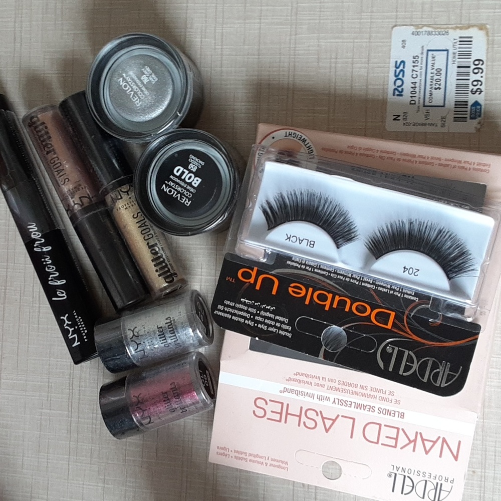 Make up stuff.please see pictures